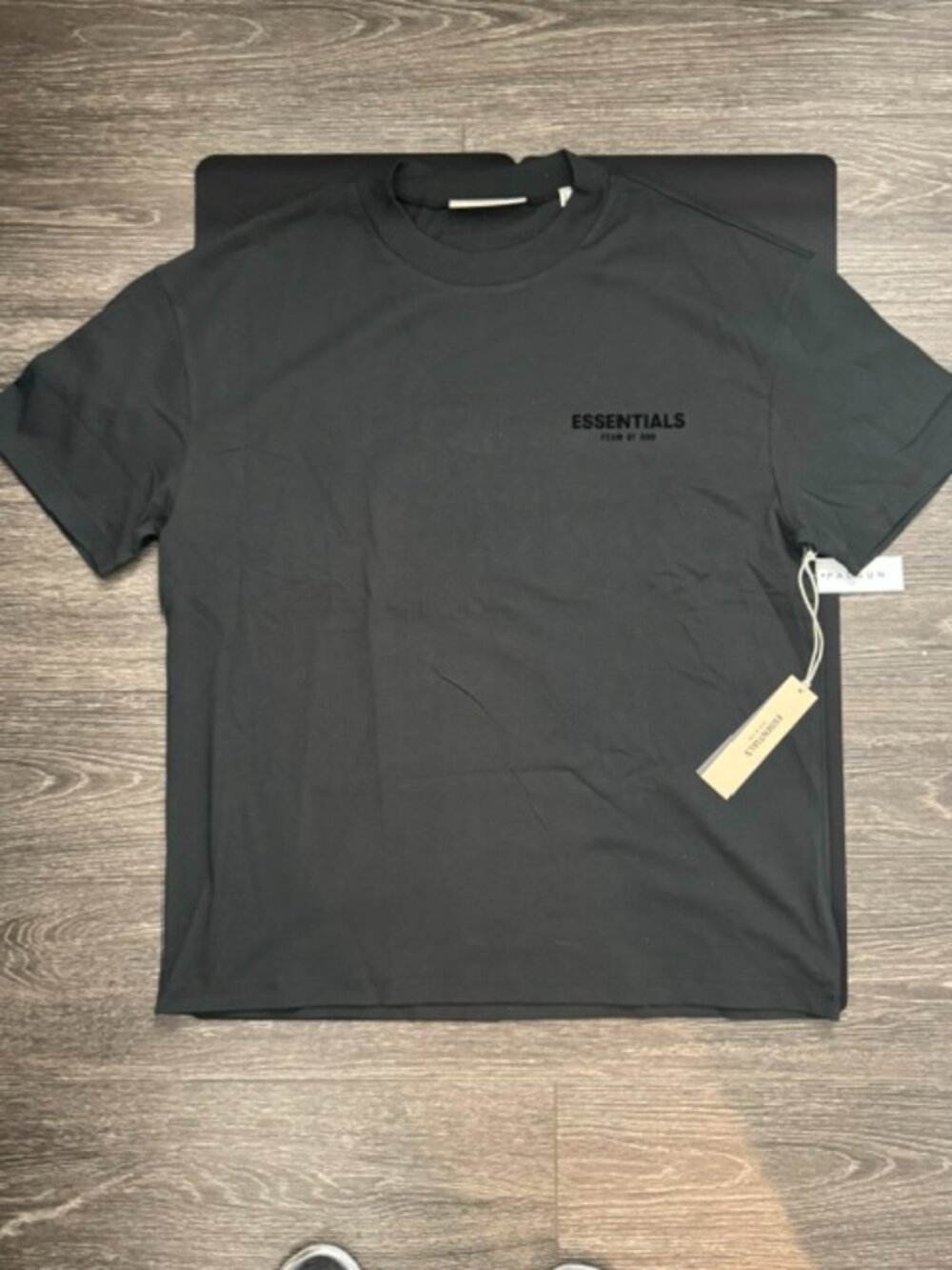 ESSENTIALS Fear of God Black Limo T-Shirt BWT & BAG